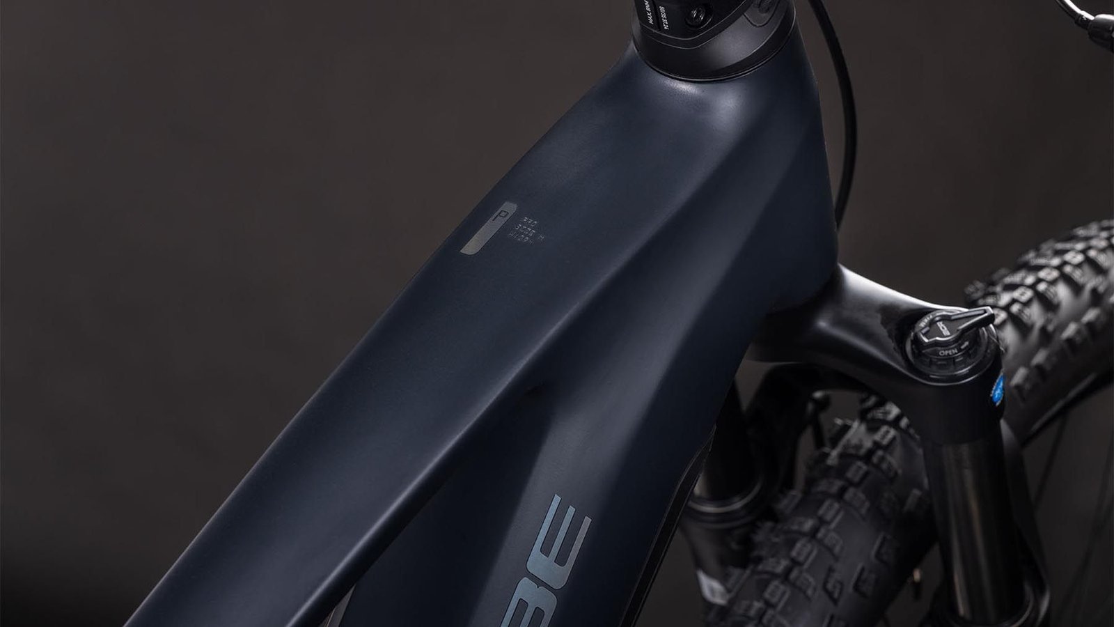 101110-Cube-Stereo-Hybrid-ONE22-Pro-800-night-n-chrome-2026-EBike-Fully-Mountainbike-01_1920x1920